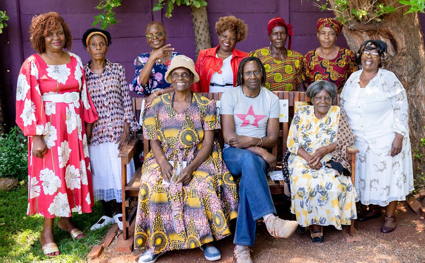Dixon Chibanda with members of the original Friendship Bench group in Zimbabwe