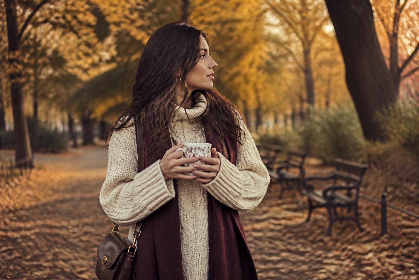 50 Autumn Bucket List Ideas, Cosy Things to Do This Season
